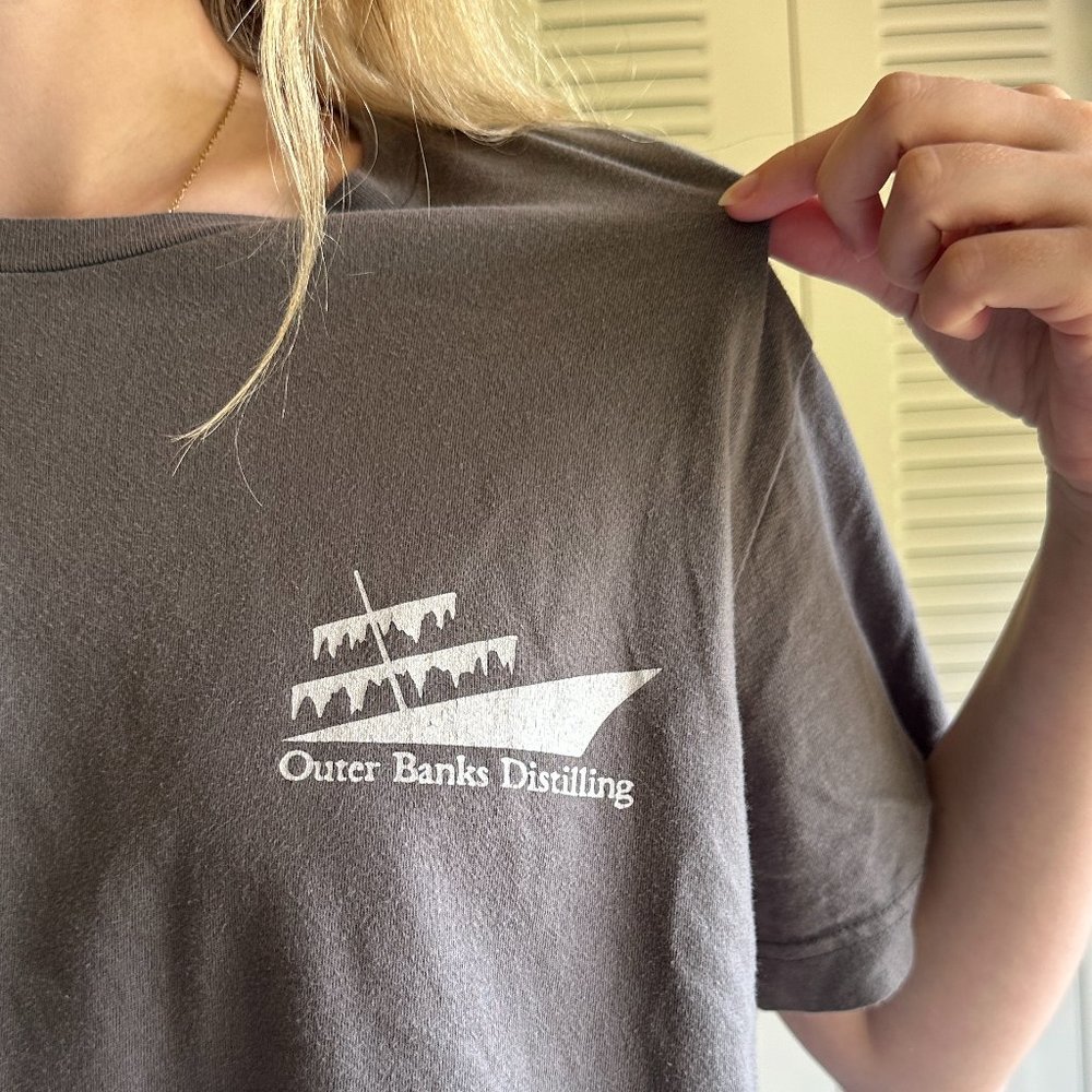 Cropped Outer Banks Distilling Shirt, Missing Size Tag